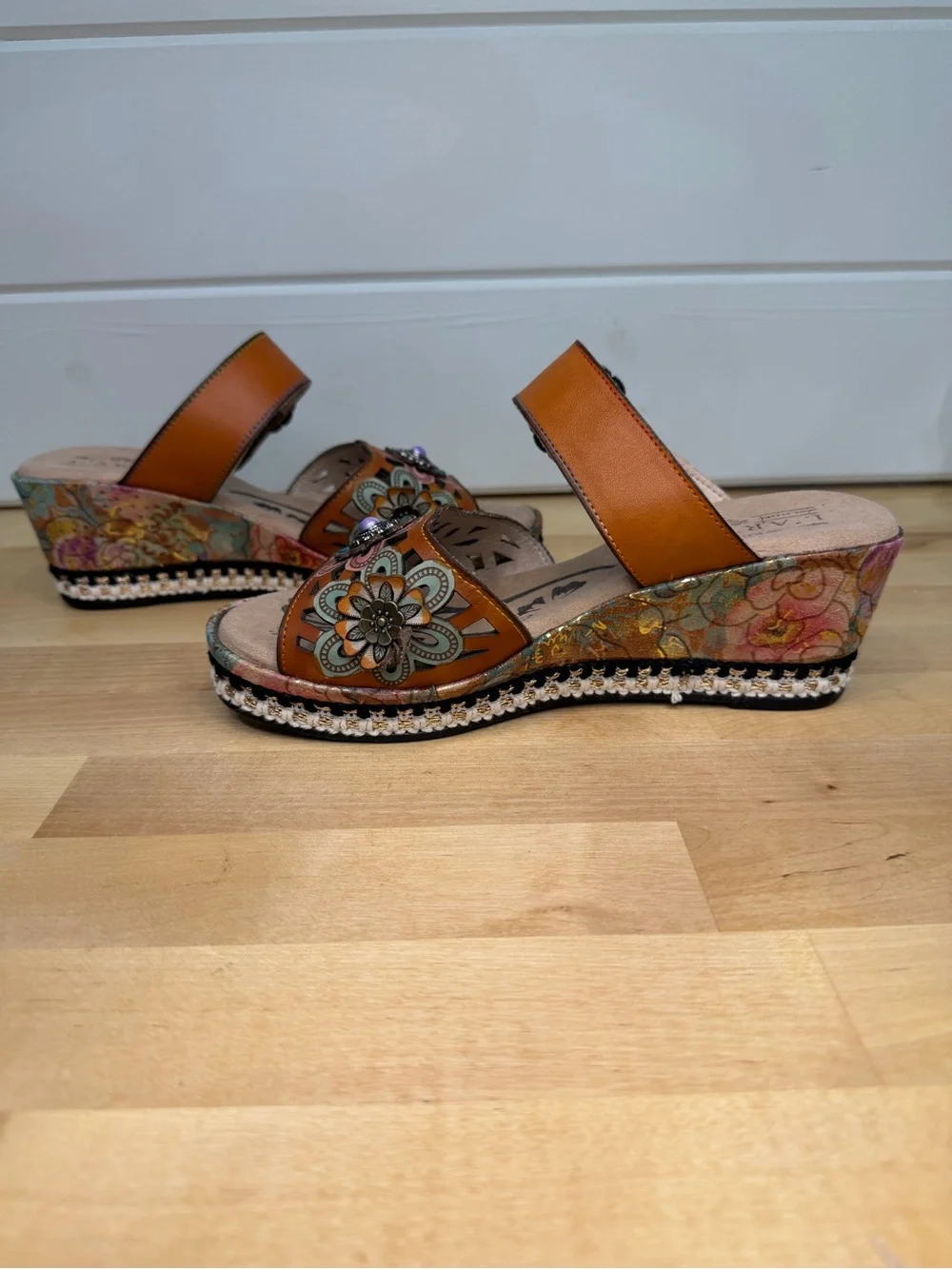 L'ATISTE Floral Embellished‎ Tan Wedge Sandals Boho